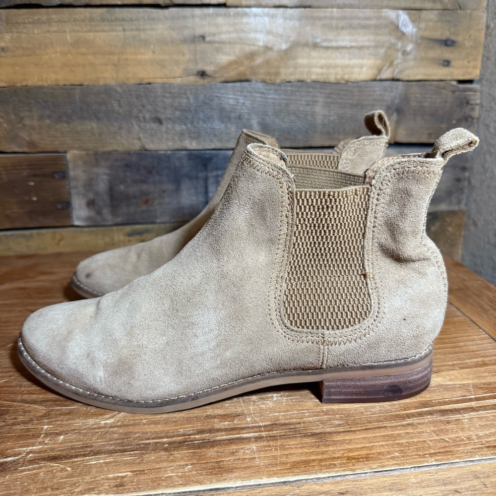 Toms Ella Chelsea Suede Low Heel Bootie Shoes Womens Size‎ 9.5 Tan - Picture 3 of 8